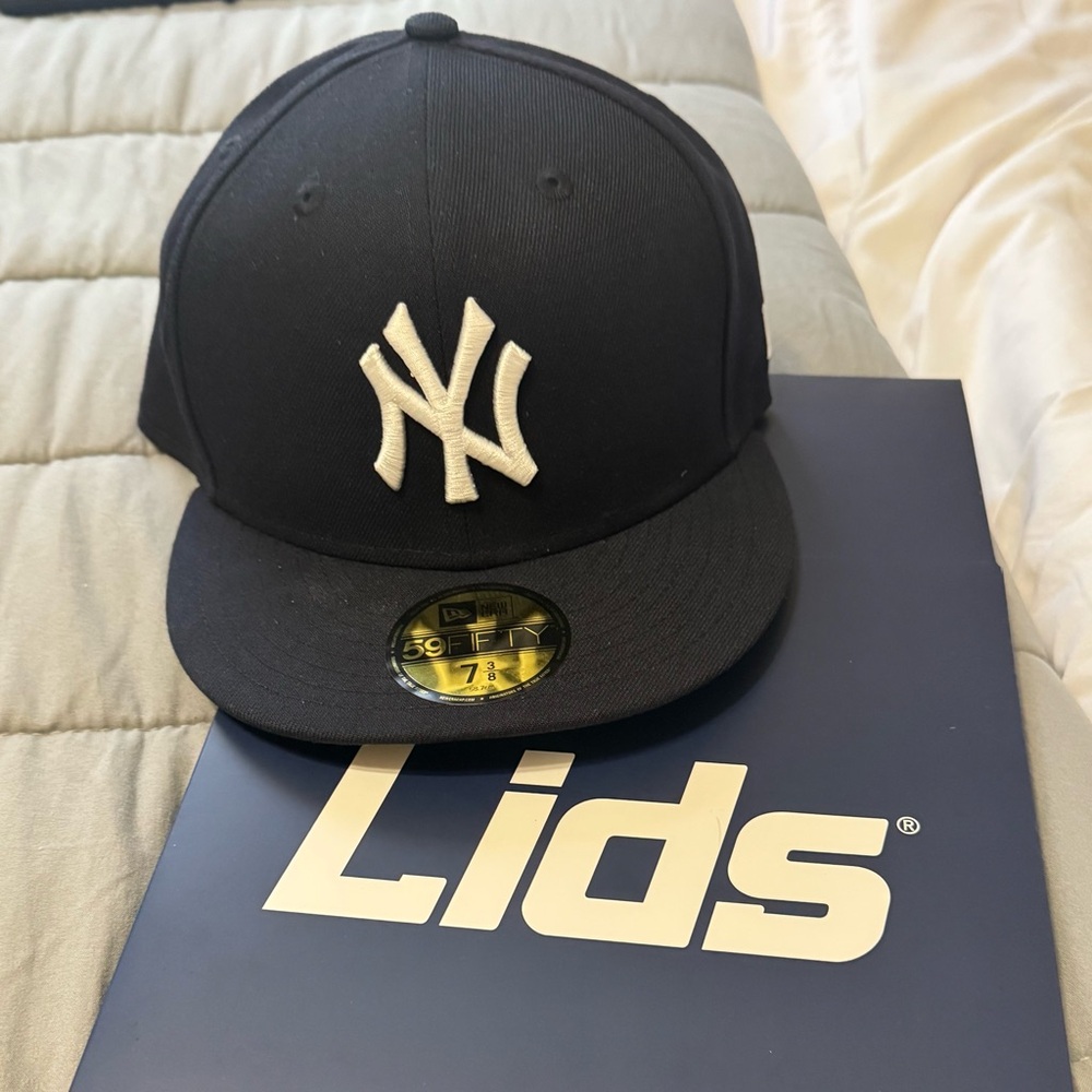 New York Yankees Black Cap